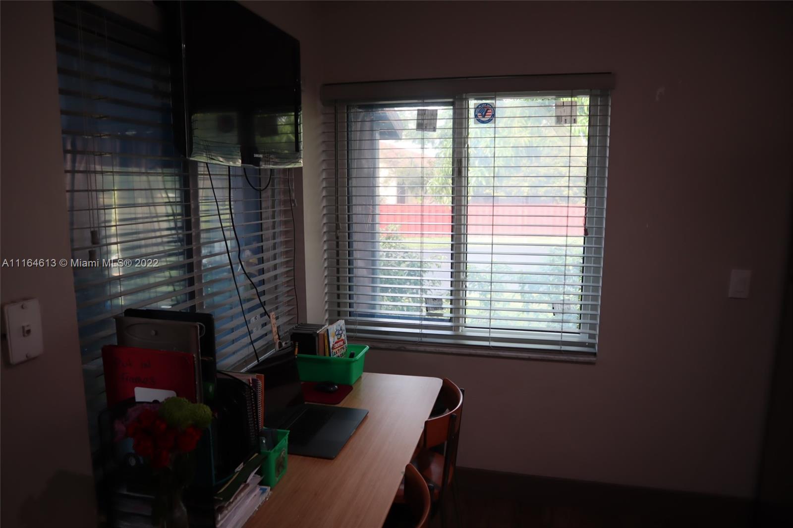 Listing Photo 8