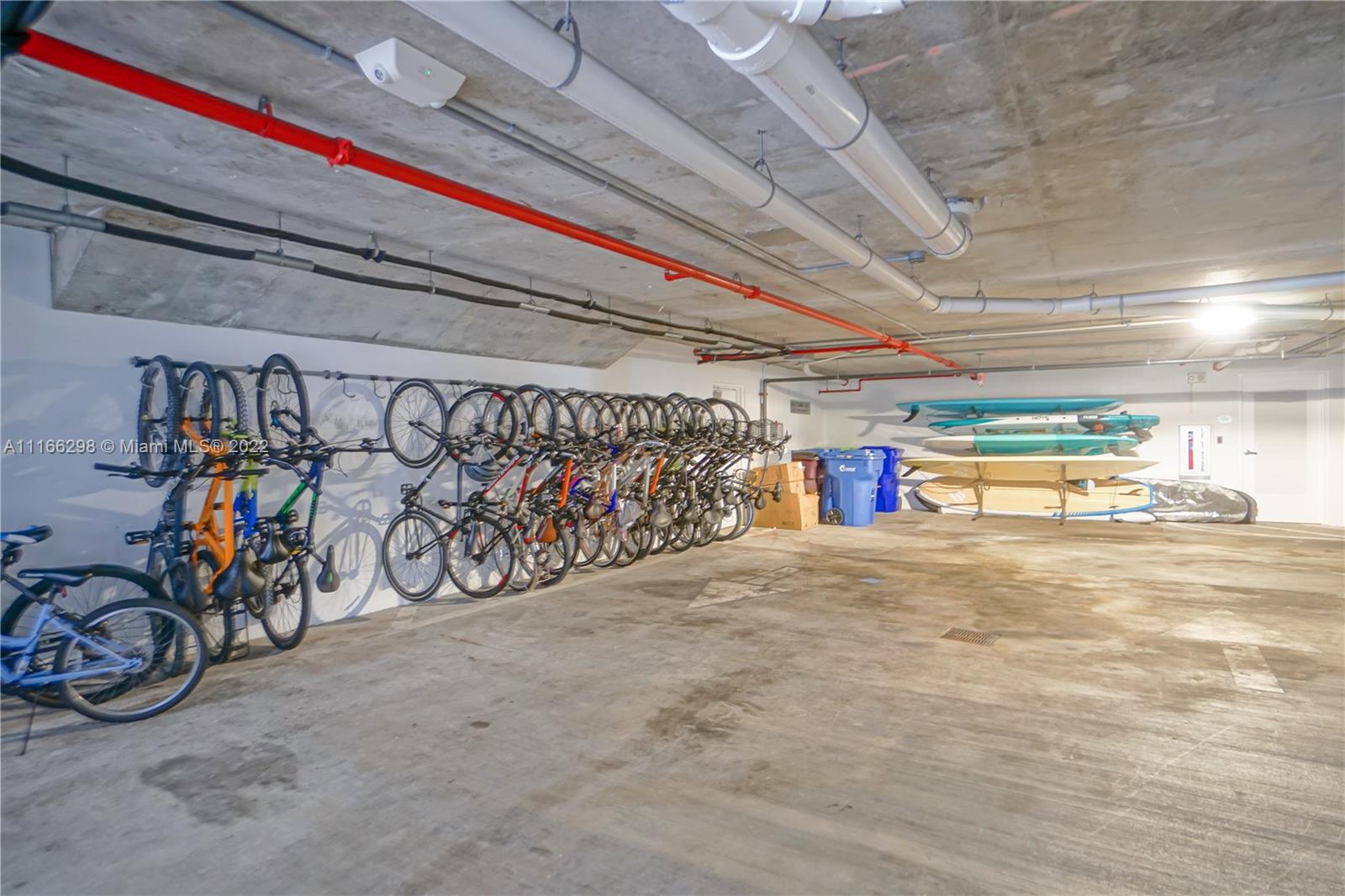 Bike's Station - Garage - Level Street