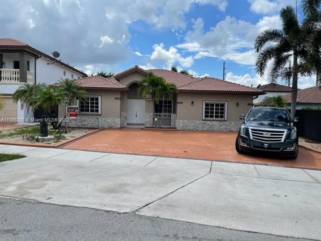 Photo 1 of 2056 156th Ave in Miami - MLS A11168398