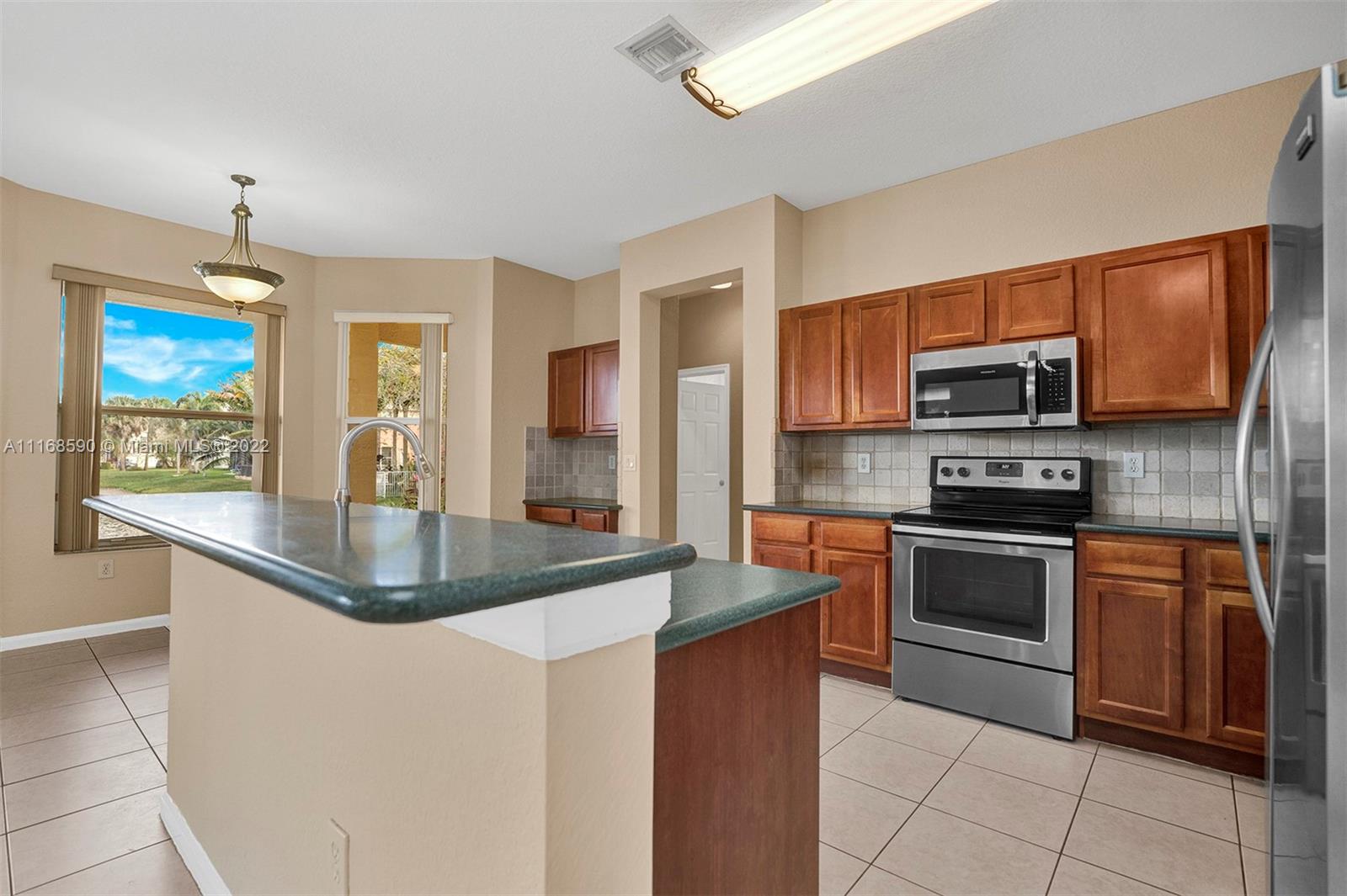 Listing Photo 18