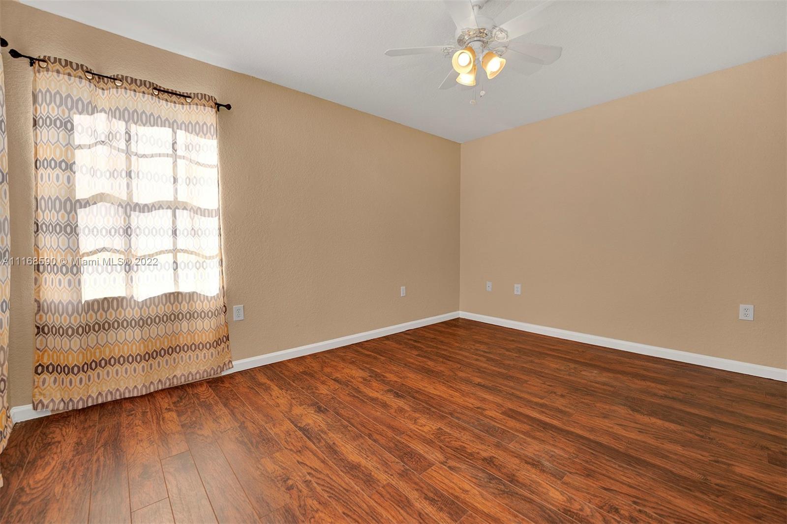 Listing Photo 34