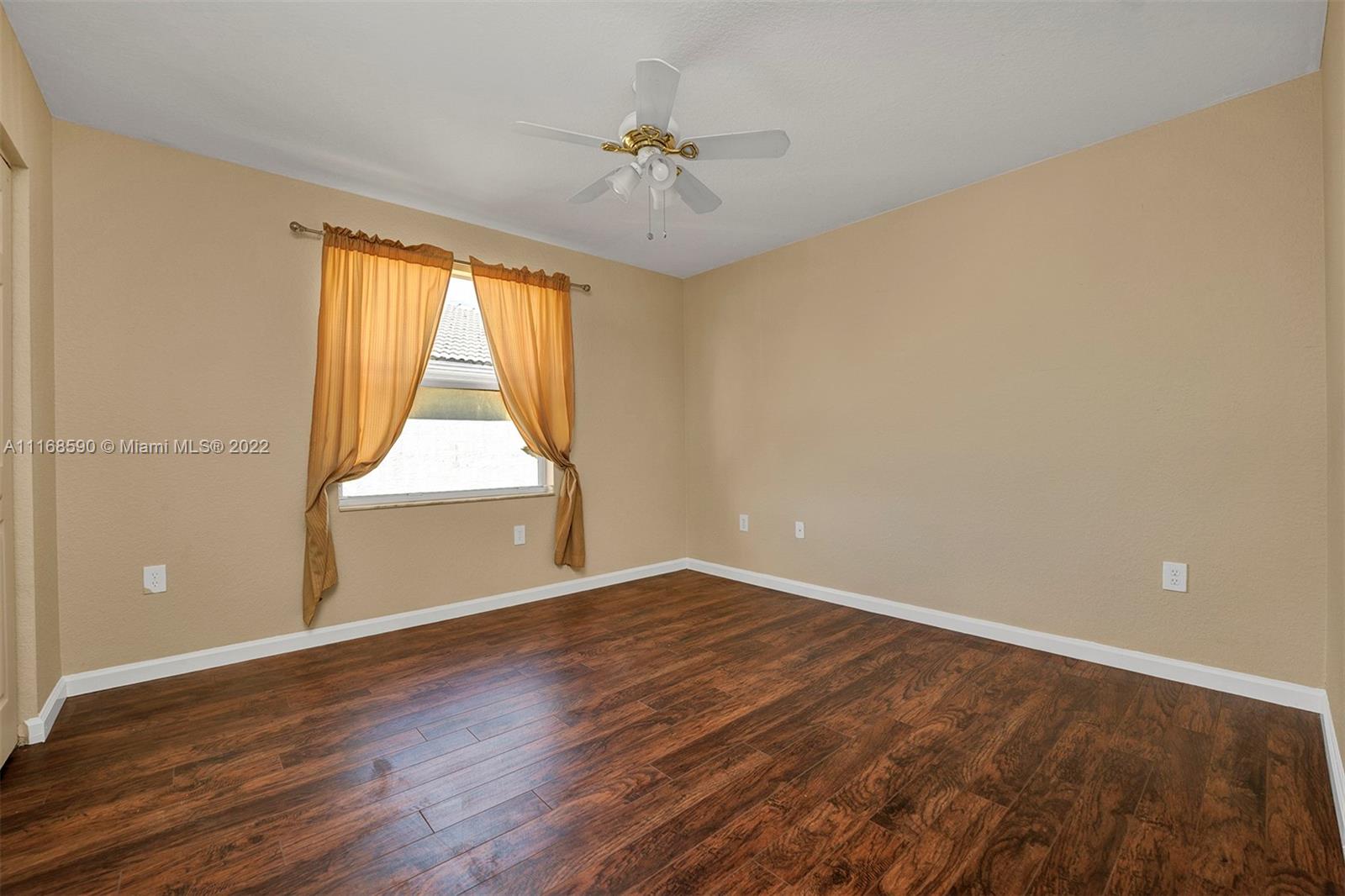 Listing Photo 37