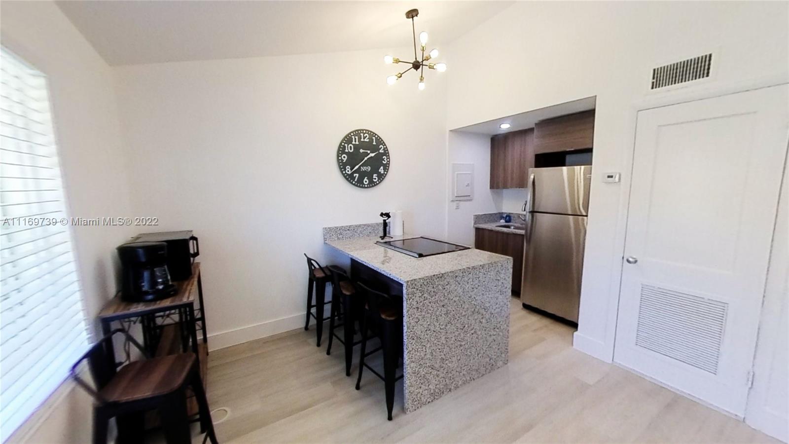 840 SW 7th St 852, Miami, Florida 33130, 1 Bedroom Bedrooms, ,1 BathroomBathrooms,Residentiallease,For Rent,840 SW 7th St 852,A11169739
