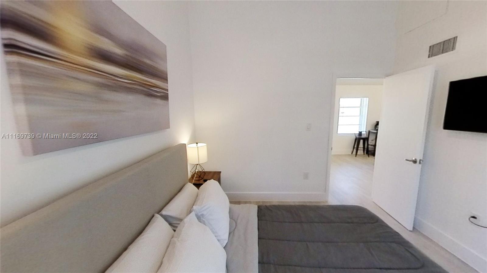840 SW 7th St 852, Miami, Florida 33130, 1 Bedroom Bedrooms, ,1 BathroomBathrooms,Residentiallease,For Rent,840 SW 7th St 852,A11169739