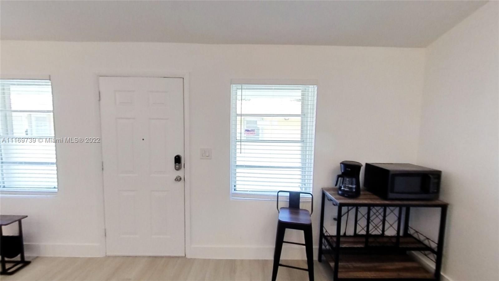 840 SW 7th St 852, Miami, Florida 33130, 1 Bedroom Bedrooms, ,1 BathroomBathrooms,Residentiallease,For Rent,840 SW 7th St 852,A11169739