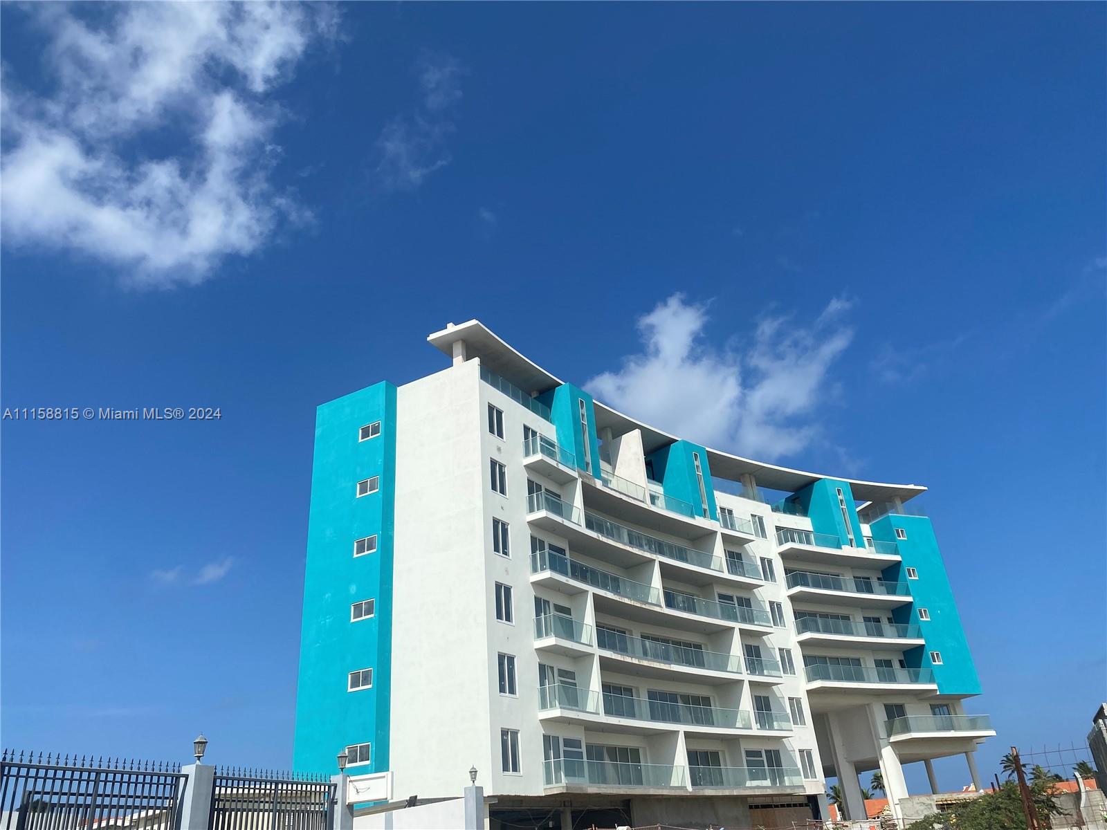 corner unit with espectacular views Atlantic 360 residences Aruba3master bedrooms great 1000 plus terrace and more in the heart of eagle beach - aruba