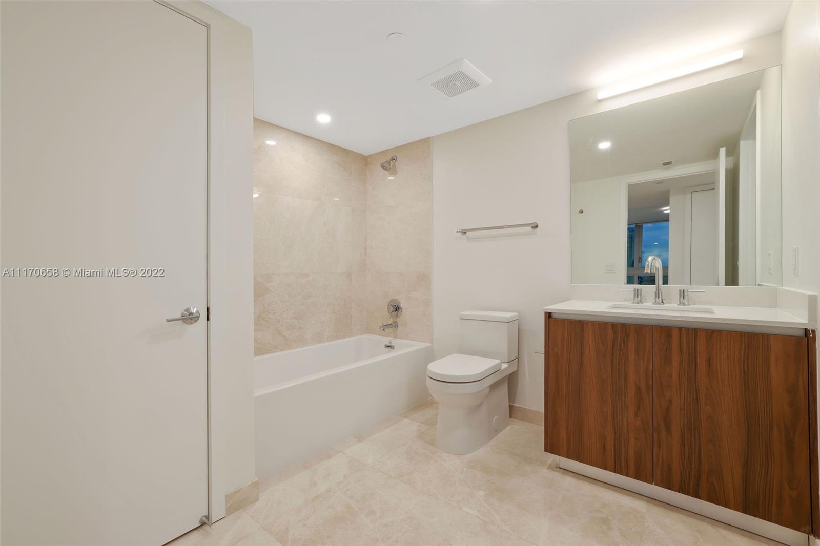 1504 Bay Rd N-1415
