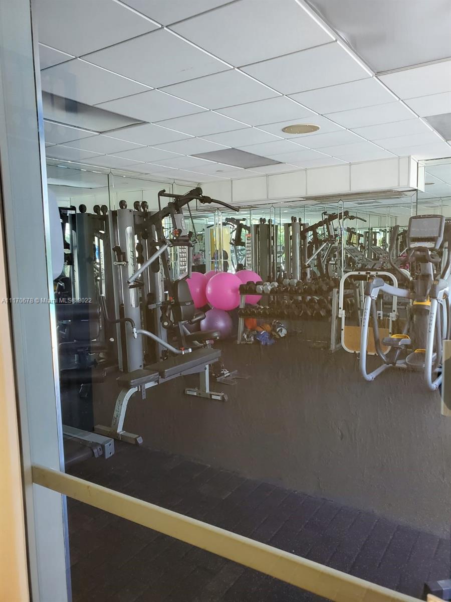 2351 Douglas Rd 1309, Miami, Florida 33145, 1 Bedroom Bedrooms, ,1 BathroomBathrooms,Residentiallease,For Rent,2351 Douglas Rd 1309,A11170678