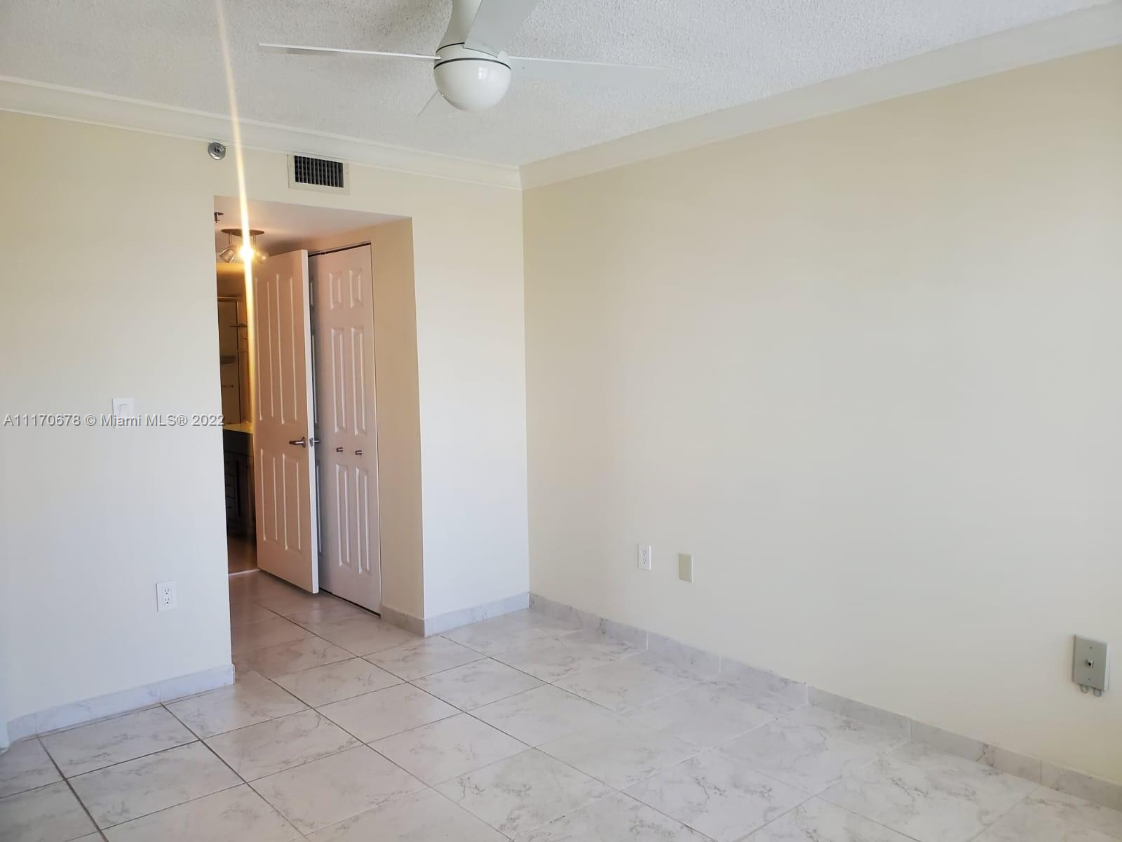 2351 Douglas Rd 1309, Miami, Florida 33145, 1 Bedroom Bedrooms, ,1 BathroomBathrooms,Residentiallease,For Rent,2351 Douglas Rd 1309,A11170678