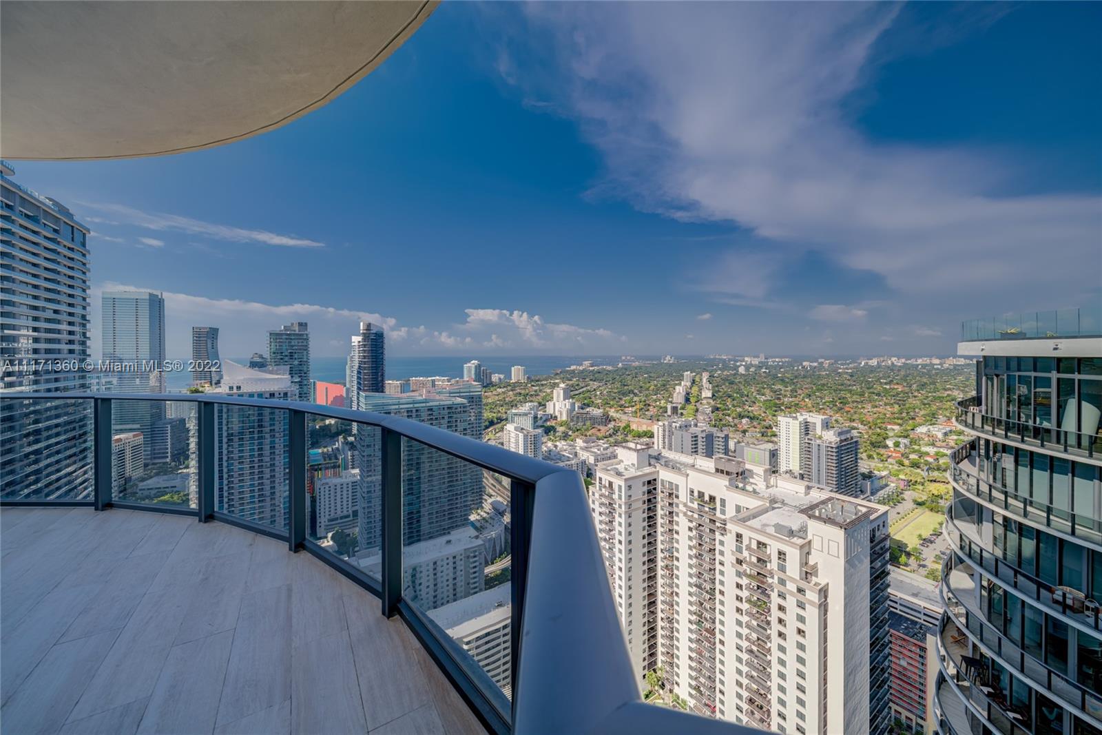 This unique unit on the 47th floor offers you views from the balcony that circle the Miami Skyline & Bay area to view both sunrise and sunset. Unit features 12 FT ceilings with panoramic views from every room along with an open layout floor plan.