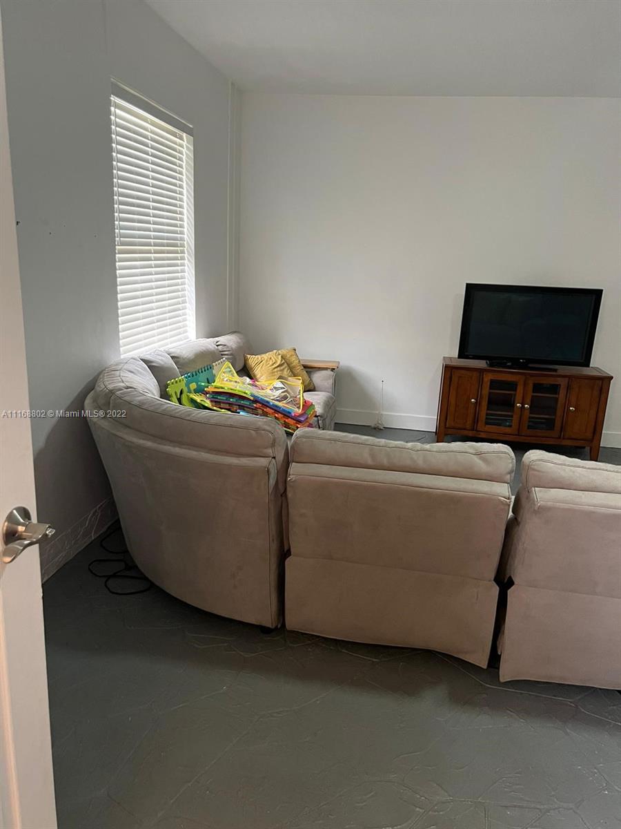 Listing Photo 24