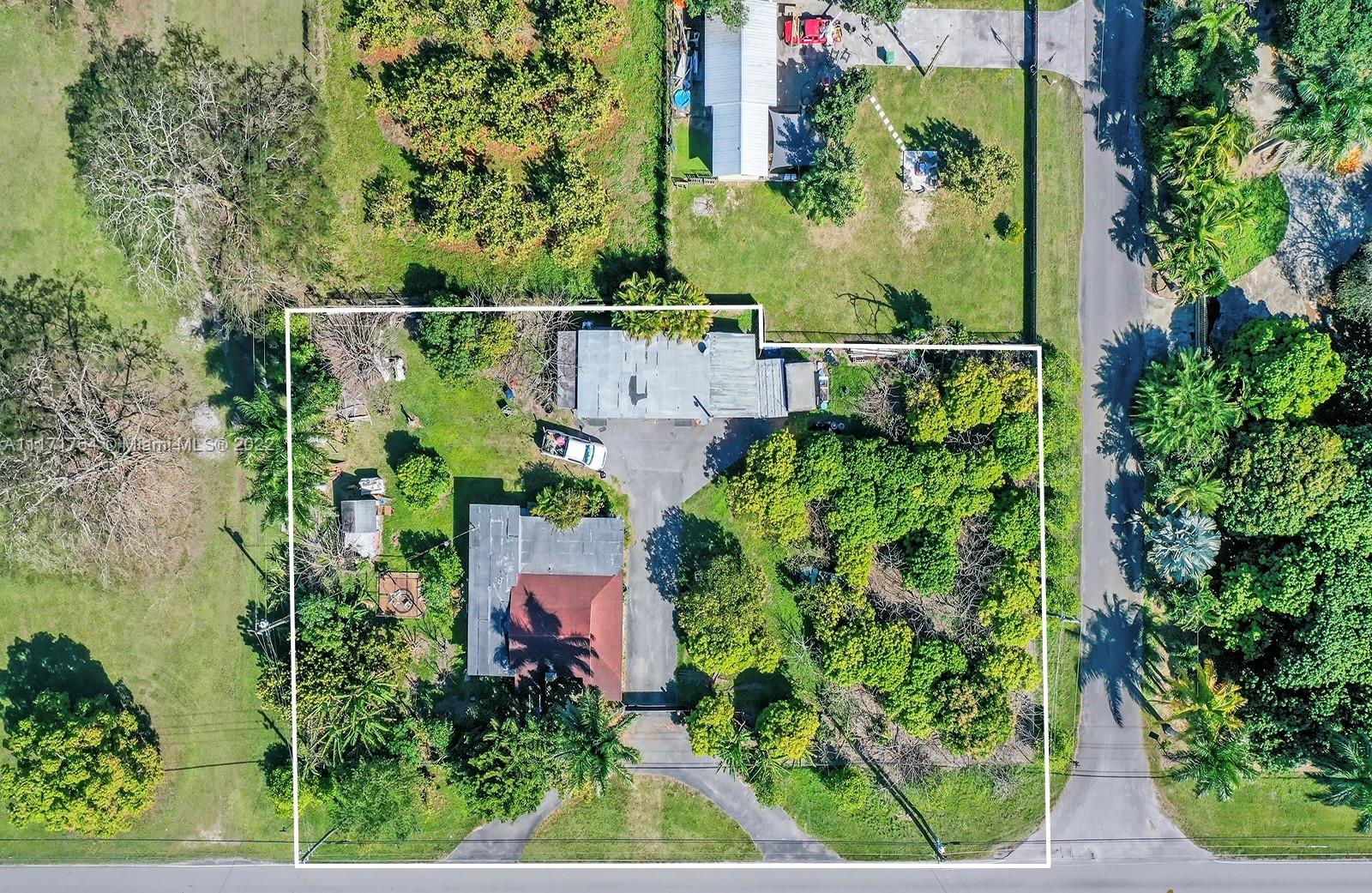 Location, location!  This Redlands 4/2 Single family home is tile throughout with a large fully fenced yard.  Property is being sold AS IS.  Easy to show!