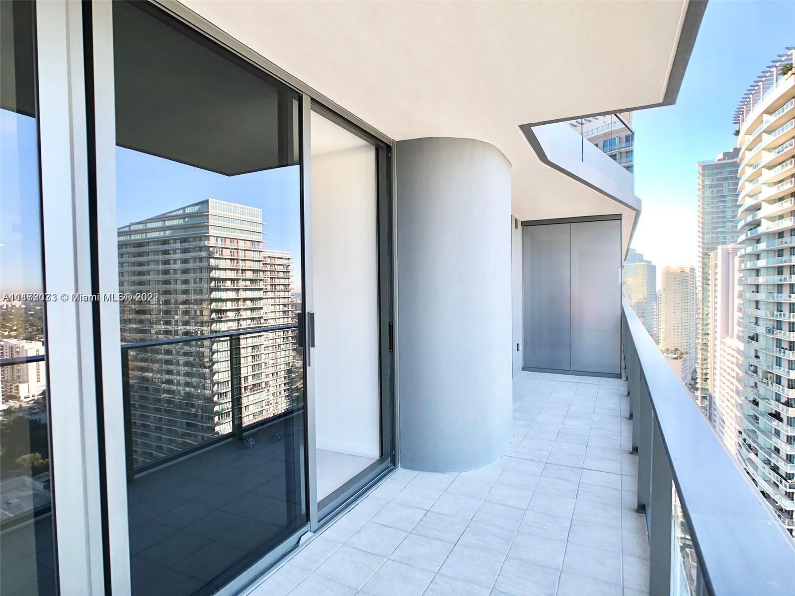 1000 Brickell Plz 3311, Miami, Florida 33131, 1 Bedroom Bedrooms, ,1 BathroomBathrooms,Residentiallease,For Rent,1000 Brickell Plz 3311,A11172073