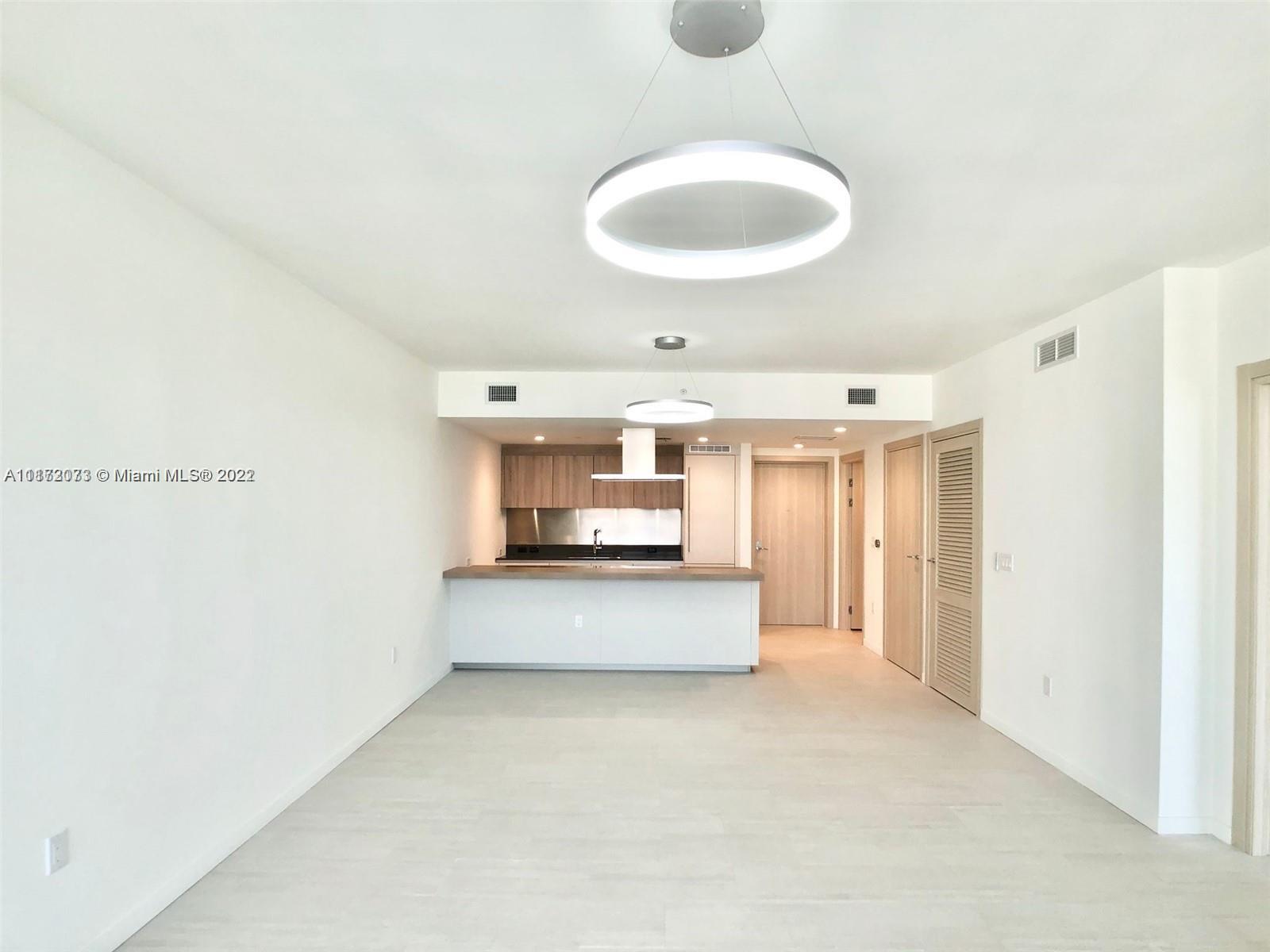 1000 Brickell Plz 3311, Miami, Florida 33131, 1 Bedroom Bedrooms, ,1 BathroomBathrooms,Residentiallease,For Rent,1000 Brickell Plz 3311,A11172073
