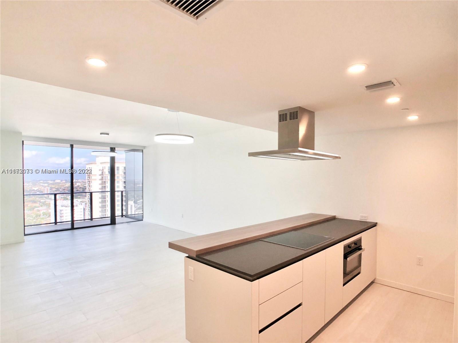 1000 Brickell Plz 3311, Miami, Florida 33131, 1 Bedroom Bedrooms, ,1 BathroomBathrooms,Residentiallease,For Rent,1000 Brickell Plz 3311,A11172073