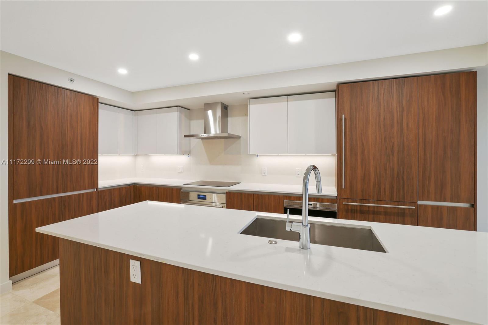 1500 Bay Rd N-1403