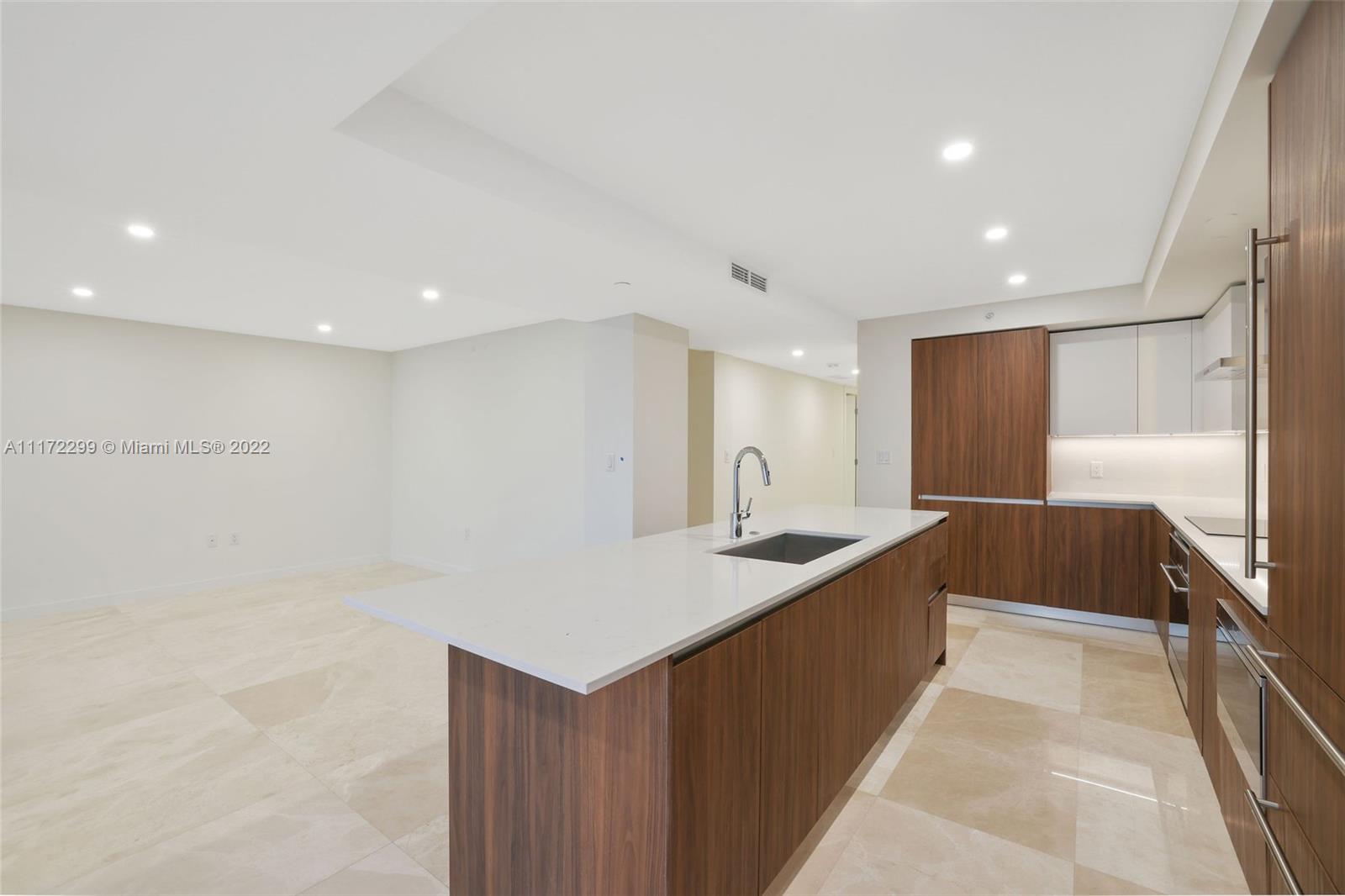 1500 Bay Rd N-1403