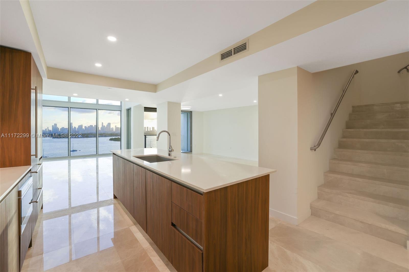 1500 Bay Rd N-1403