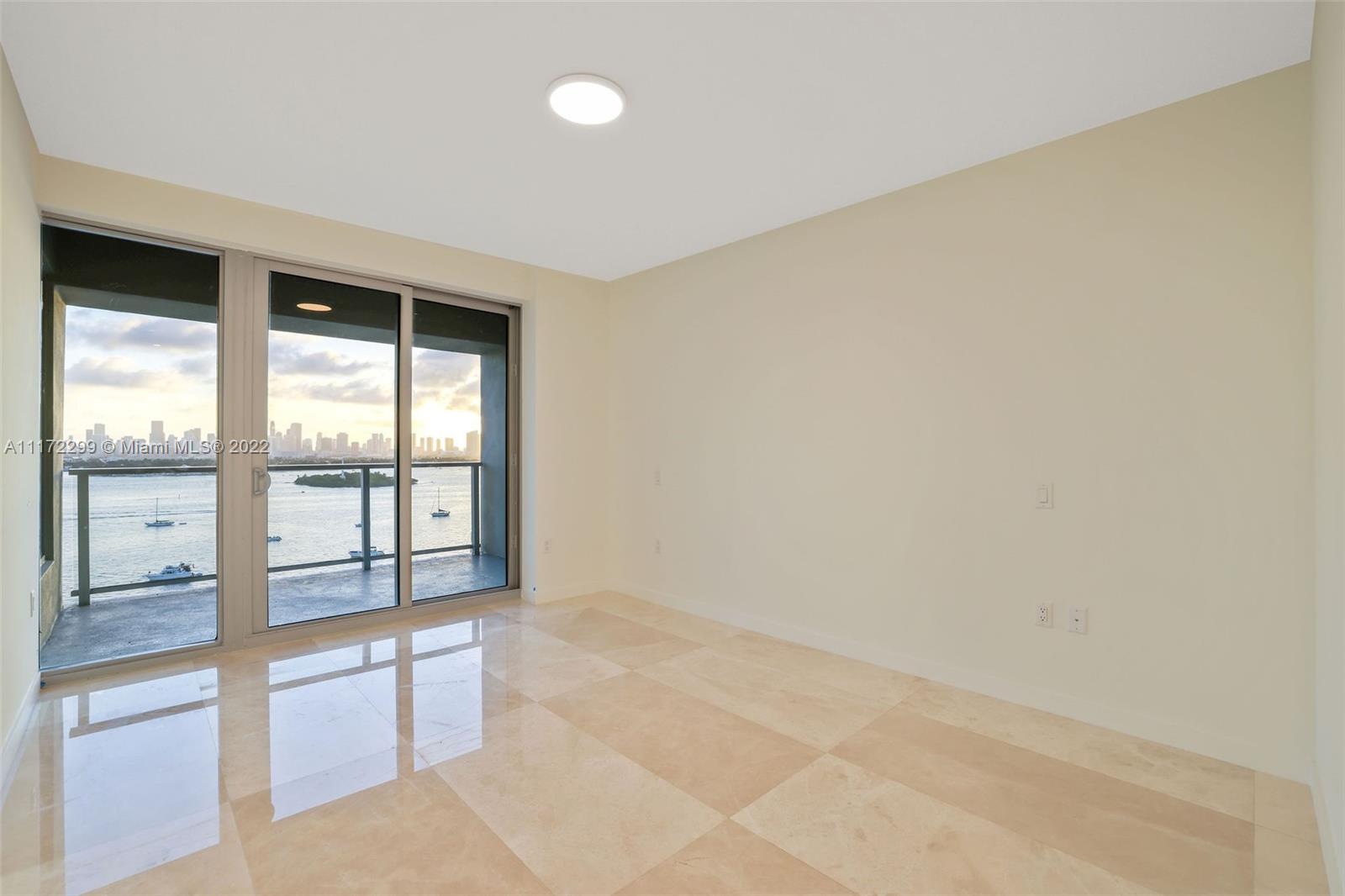 1500 Bay Rd N-1403
