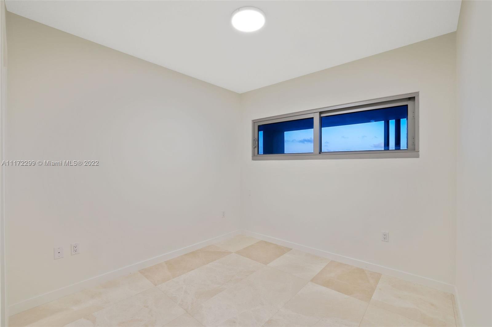 1500 Bay Rd N-1403