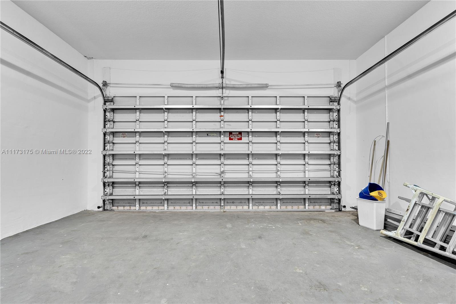 Listing Photo 9