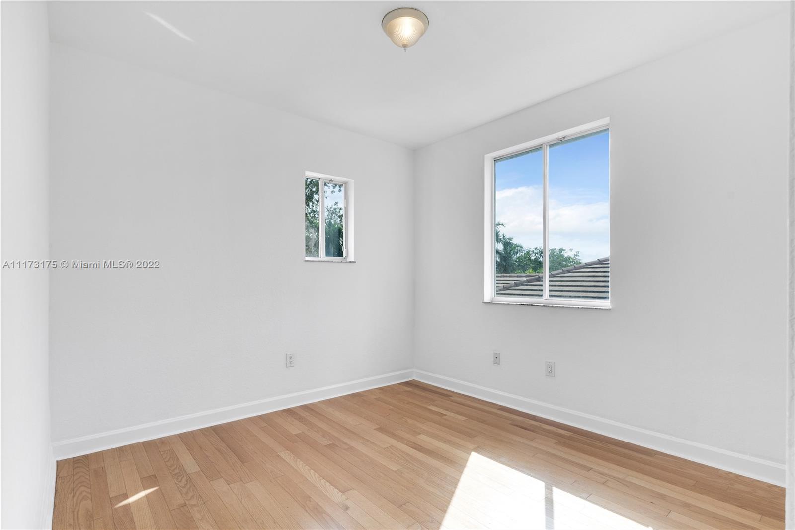 Listing Photo 13