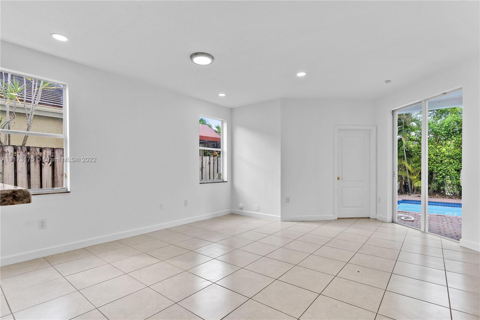 Listing Photo 24