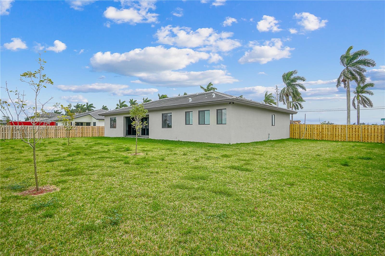 Listing Photo 18