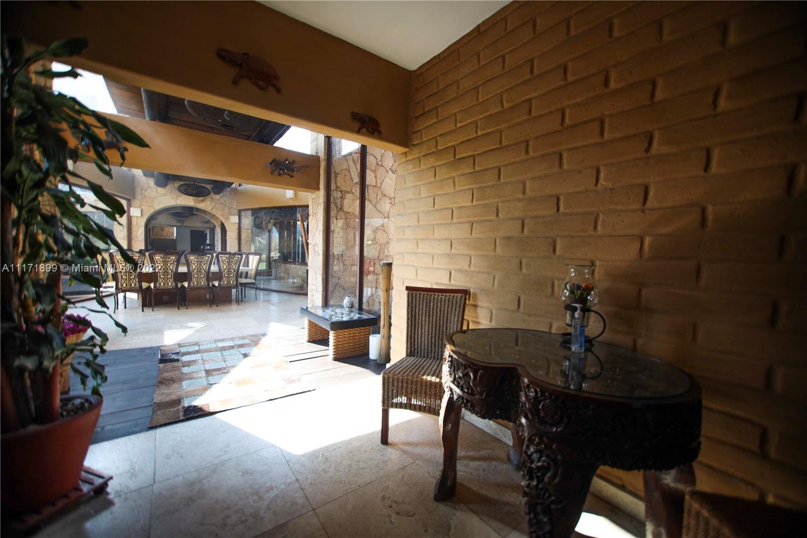 Hallway to kitchen & formal dining area.