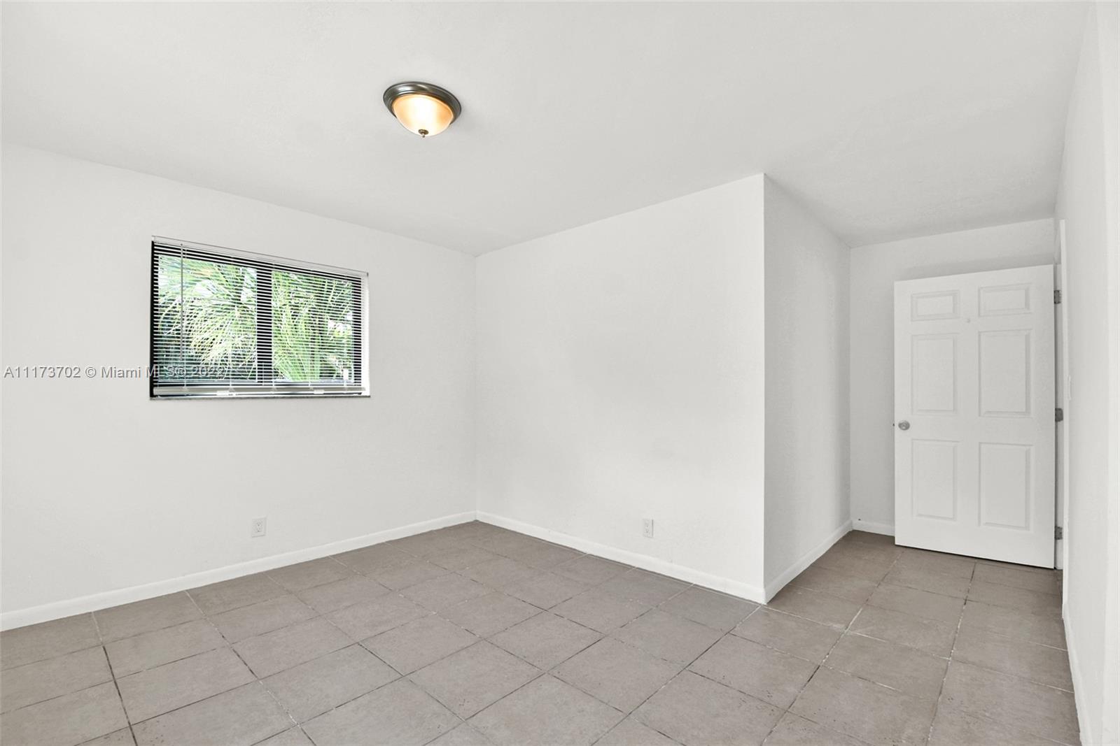 Listing Photo 26