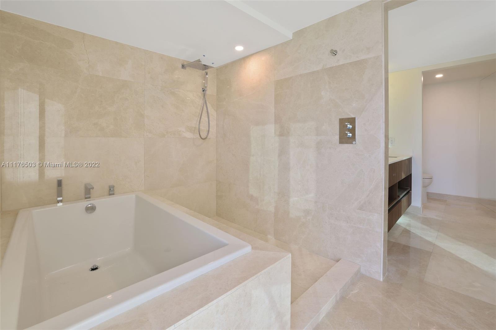 1504 Bay Rd N-1416