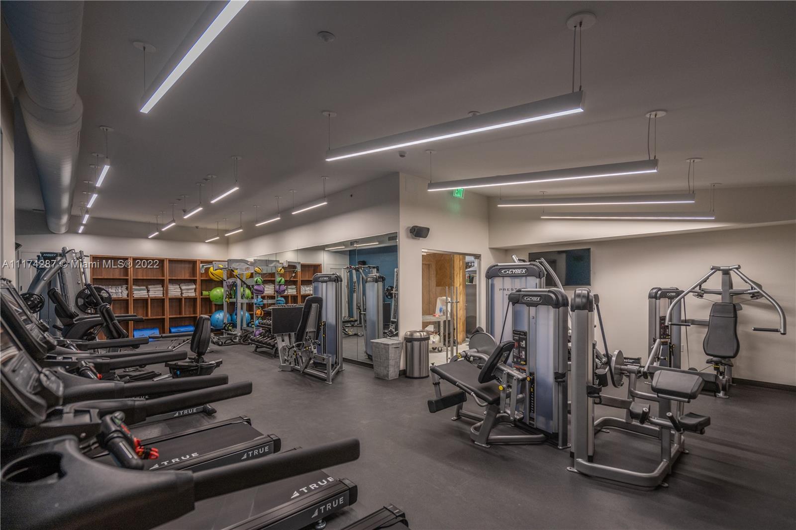 16690 Collins Ave 1104, Sunny Isles Beach, Florida 33160, ,Commercial Lease,For Rent,16690 Collins Ave 1104,A11174287