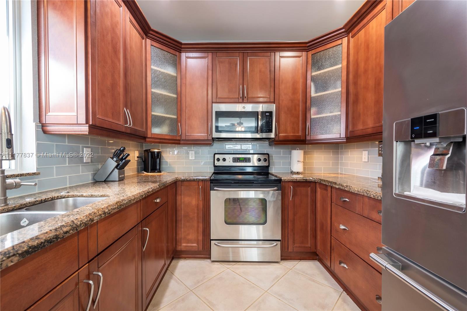 Listing Photo 10