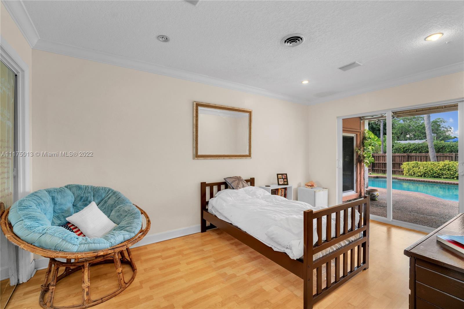 Listing Photo 22