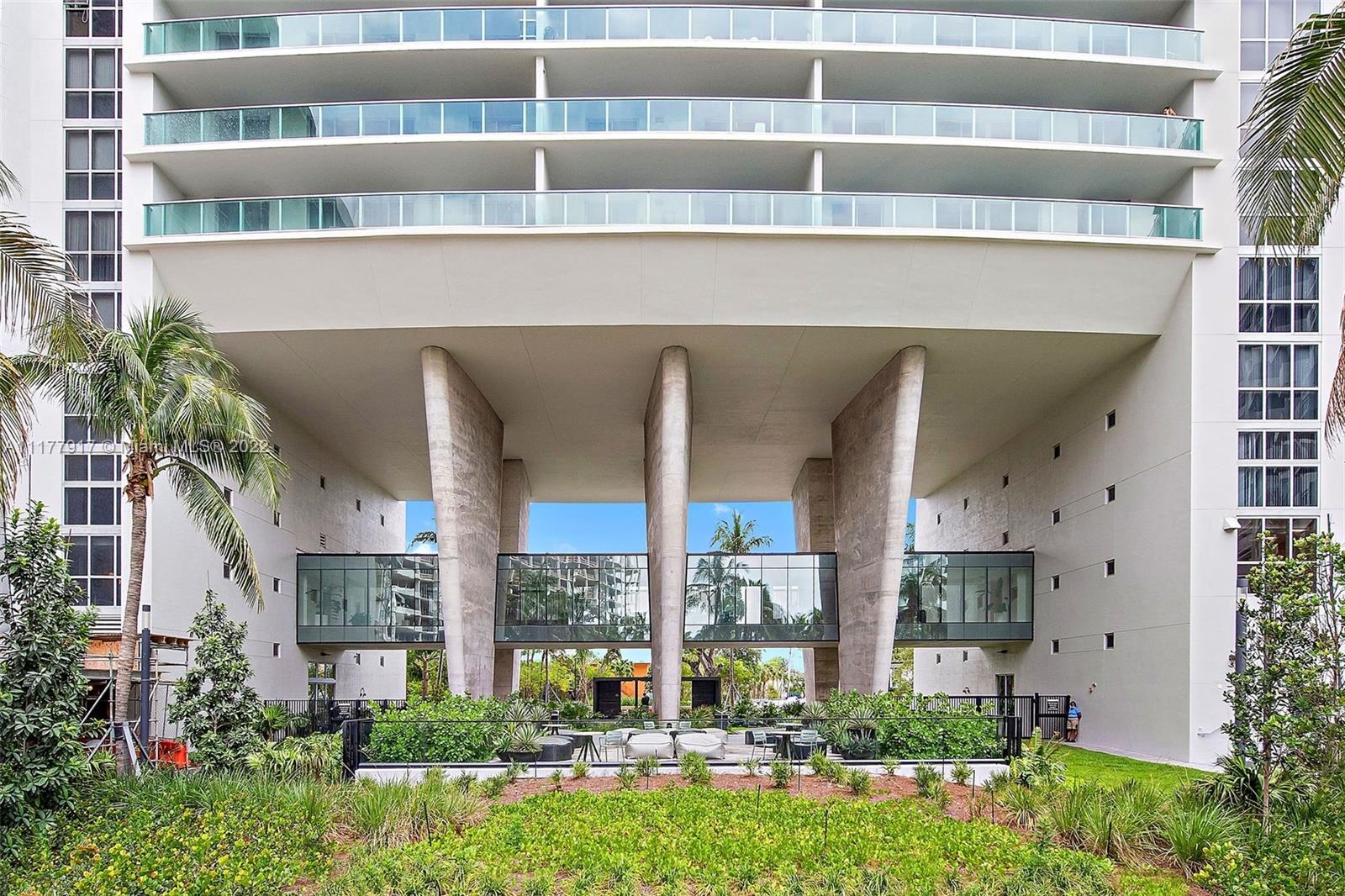 1500 Bay Rd N-1525, Miami Beach, Florida 33139, 2 Bedrooms Bedrooms, ,2 BathroomsBathrooms,Residential Lease,For Rent,1500 Bay Rd N-1525,A11177917