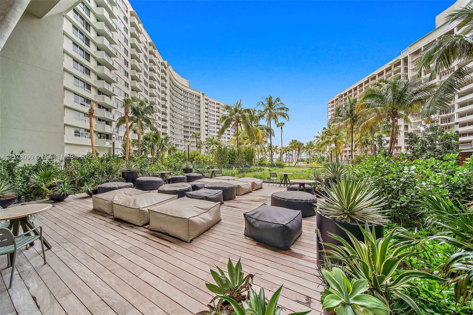 1504 Bay Rd N-1525, Miami Beach, Florida 33139, 2 Bedrooms Bedrooms, ,2 BathroomsBathrooms,Residential Lease,For Rent,1504 Bay Rd N-1525,A11178009