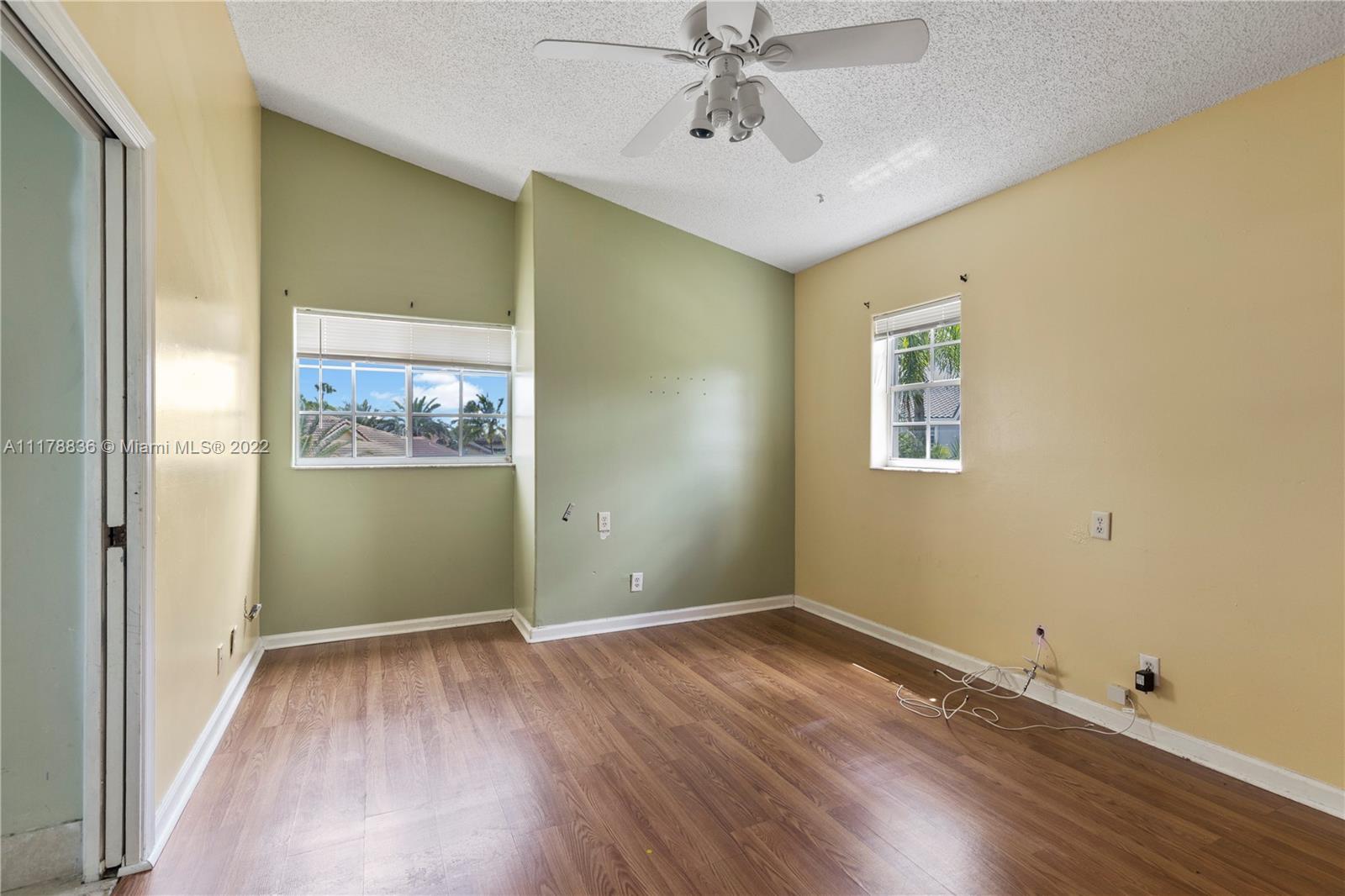 Listing Photo 29