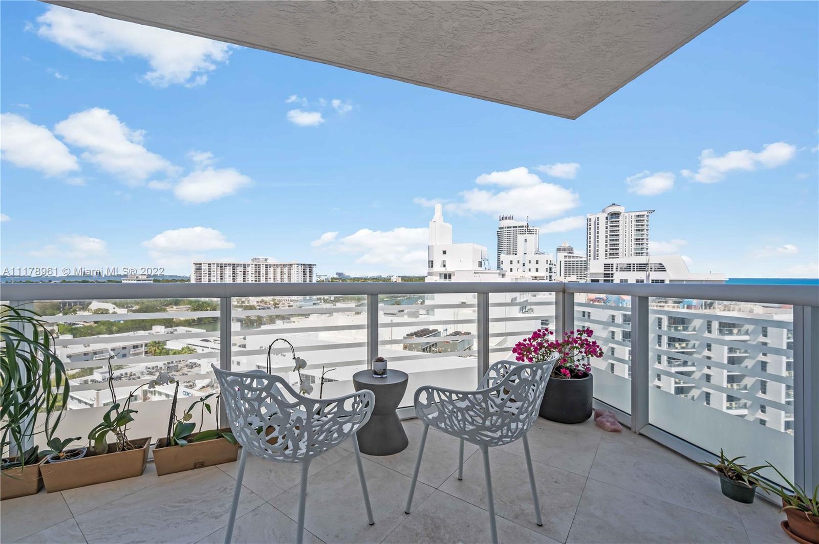 3801 Collins Ave 1404, Miami Beach, Florida 33140, 2 Bedrooms Bedrooms, ,2 BathroomsBathrooms,Residential,For Sale,3801 Collins Ave 1404,A11178961