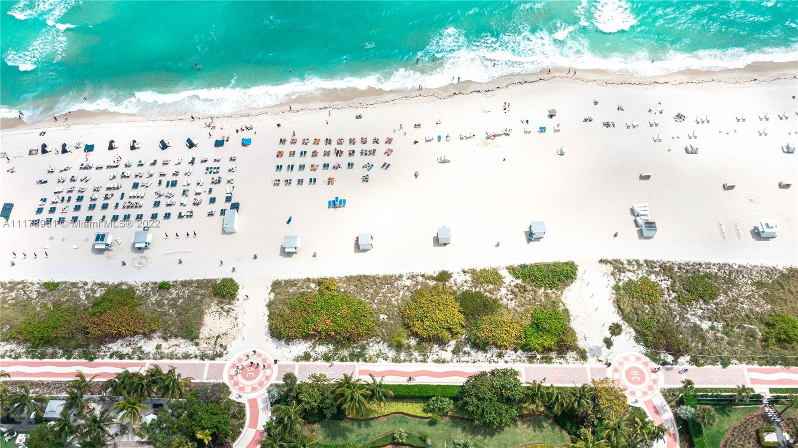 3801 Collins Ave 1404, Miami Beach, Florida 33140, 2 Bedrooms Bedrooms, ,2 BathroomsBathrooms,Residential,For Sale,3801 Collins Ave 1404,A11178961