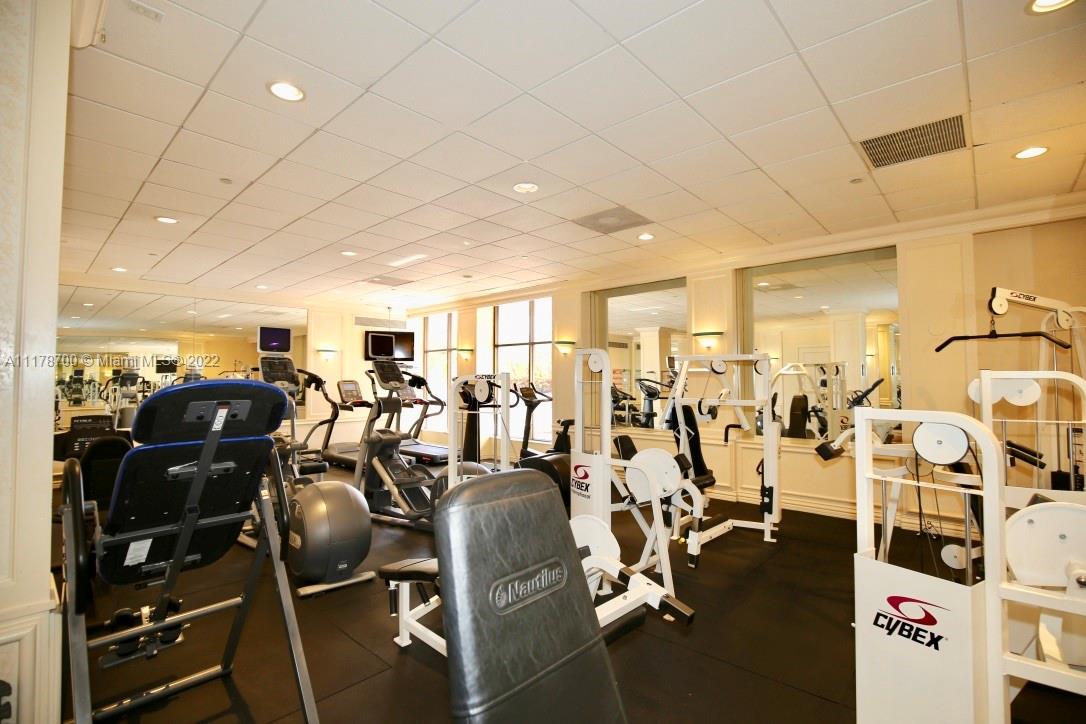 5700 Collins Ave 14N, Miami Beach, Florida 33140, 1 Bedroom Bedrooms, ,1 BathroomBathrooms,Residential,For Sale,5700 Collins Ave 14N,A11178700