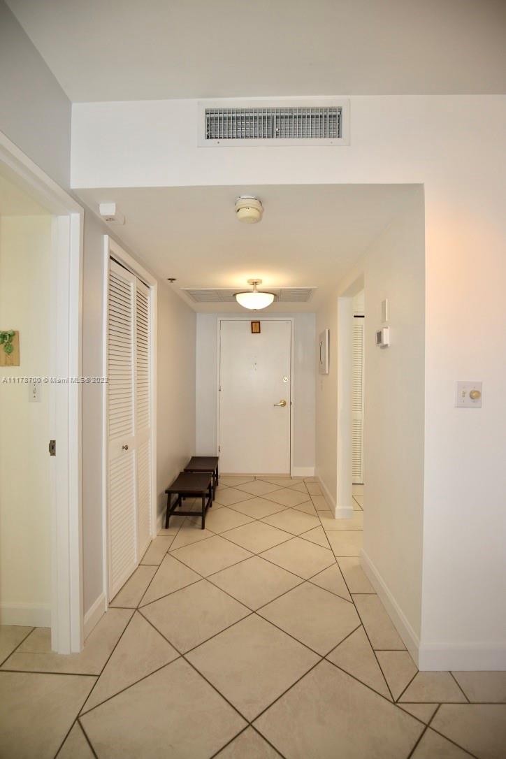 5700 Collins Ave 14N, Miami Beach, Florida 33140, 1 Bedroom Bedrooms, ,1 BathroomBathrooms,Residential,For Sale,5700 Collins Ave 14N,A11178700