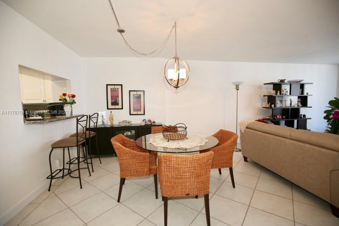 5700 Collins Ave 14N, Miami Beach, Florida 33140, 1 Bedroom Bedrooms, ,1 BathroomBathrooms,Residential,For Sale,5700 Collins Ave 14N,A11178700