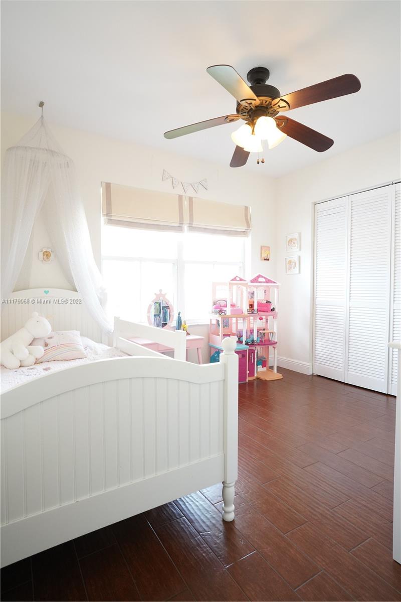 Listing Photo 28