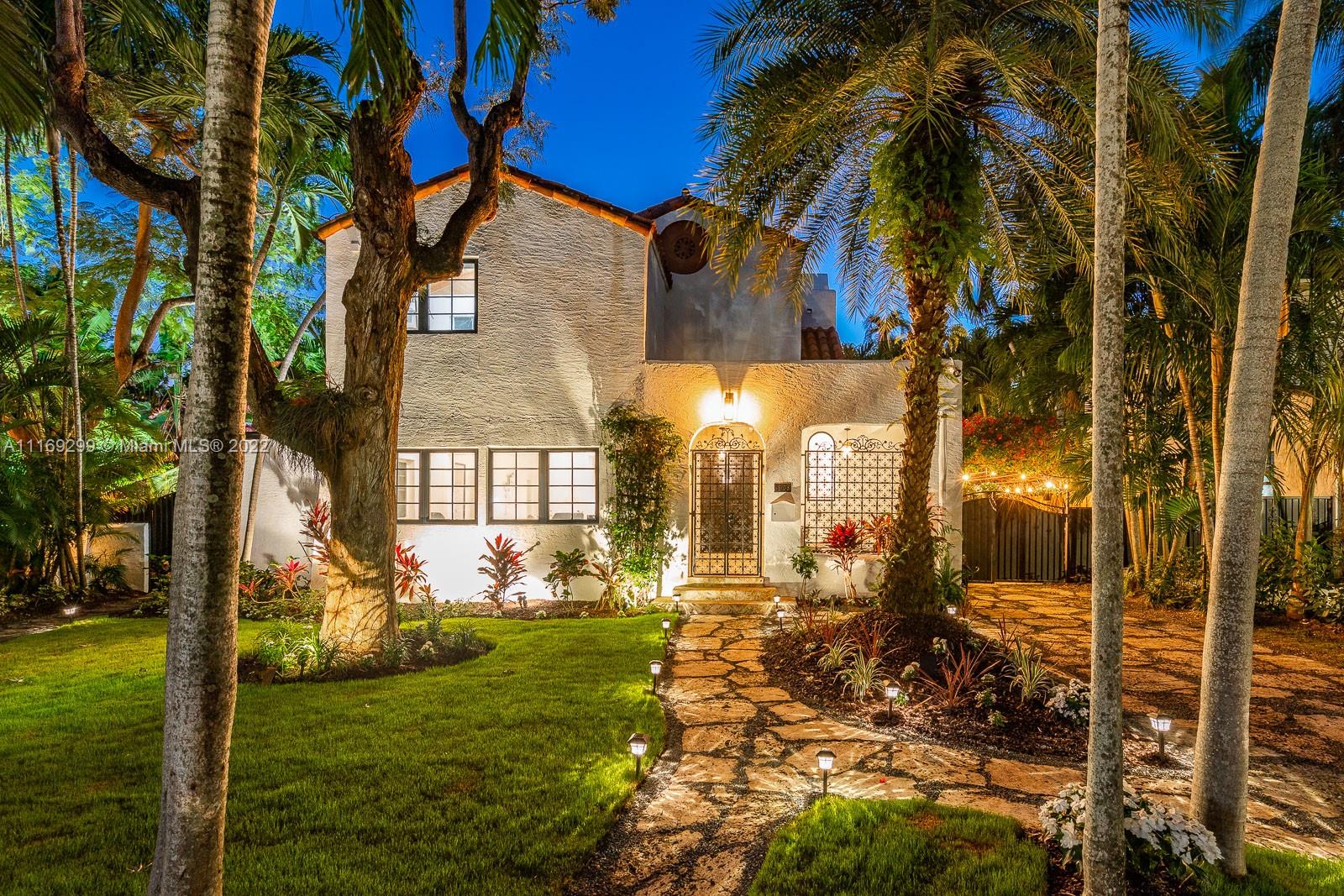 One of the largest lots in the area, this exceptionally beautiful Mediterranean combines
original architecture and modern designer interiors in the coveted Morningside Historic District.
Breathtaking 4BD/5.5BA main residence delivers sun-splashed open living spaces with hardwood floors,
soaring ceilings, art walls and a seamless indoor/outdoor flow. Enjoy a large living room with fireplace,
formal dining room, eat-in chef's kitchen, wet bar, laundry and luxurious guest rooms. Phenomenal
owner's suite with sitting area, spa bath and WIC, plus separate casita with kitchenette. Lush outdoor
spaces include a lovely entry courtyard, exquisite front yard and a backyard oasis with decks, pool/spa
and fire pit surrounded by dozens of palms. Outstanding curb appeal. Excellent location.