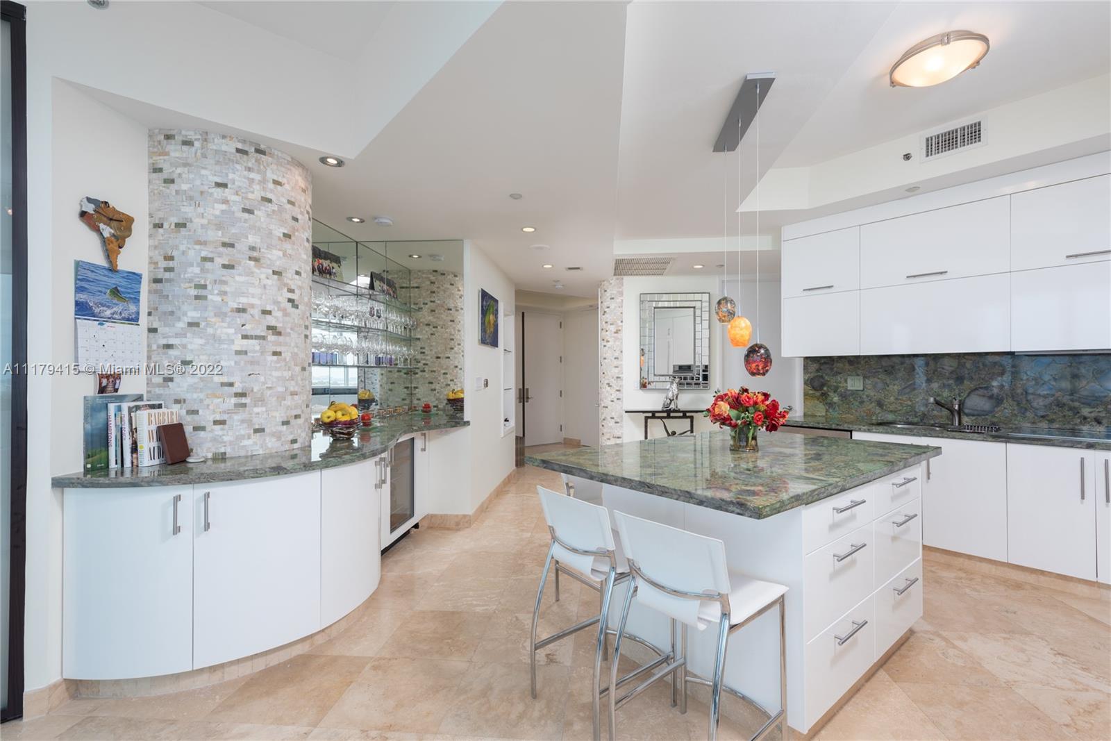 100 S Pointe Dr 2408, Miami Beach, Florida 33139, 2 Bedrooms Bedrooms, ,2 BathroomsBathrooms,Residentiallease,For Rent,100 S Pointe Dr 2408,A11179415