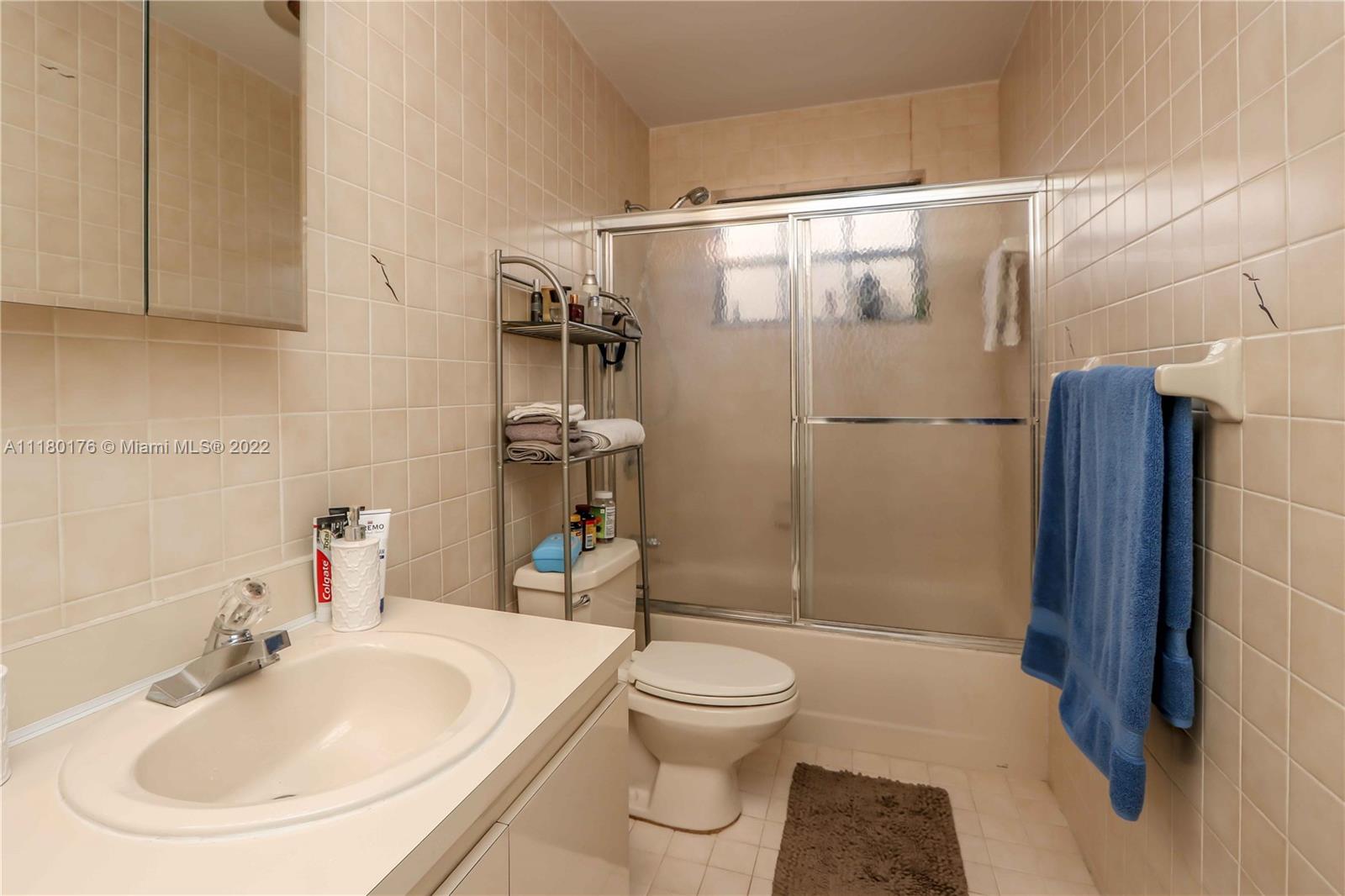 Listing Photo 14