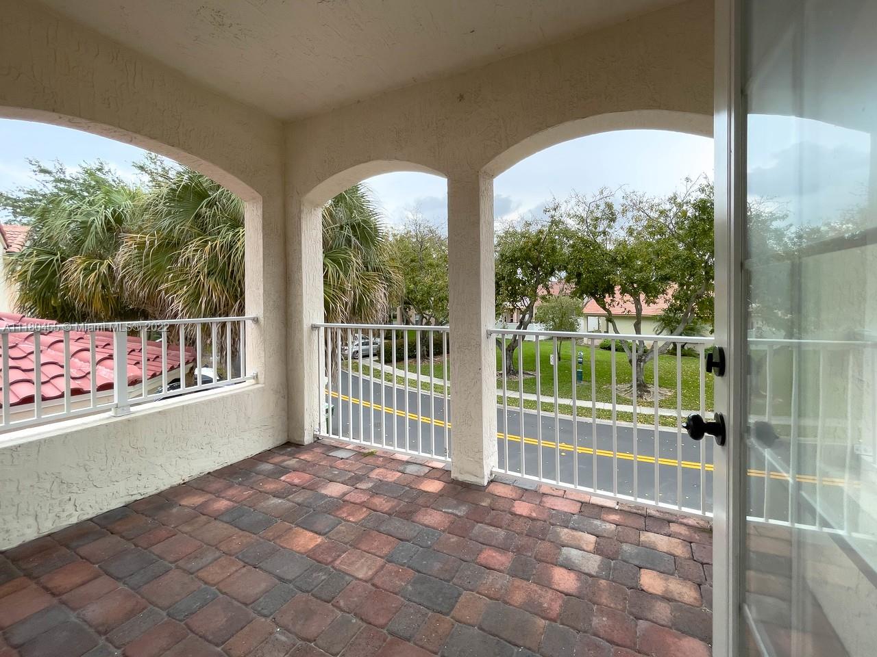 Listing Photo 28