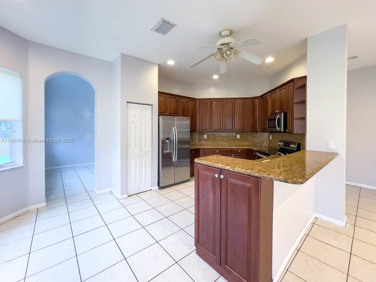 Listing Photo 7