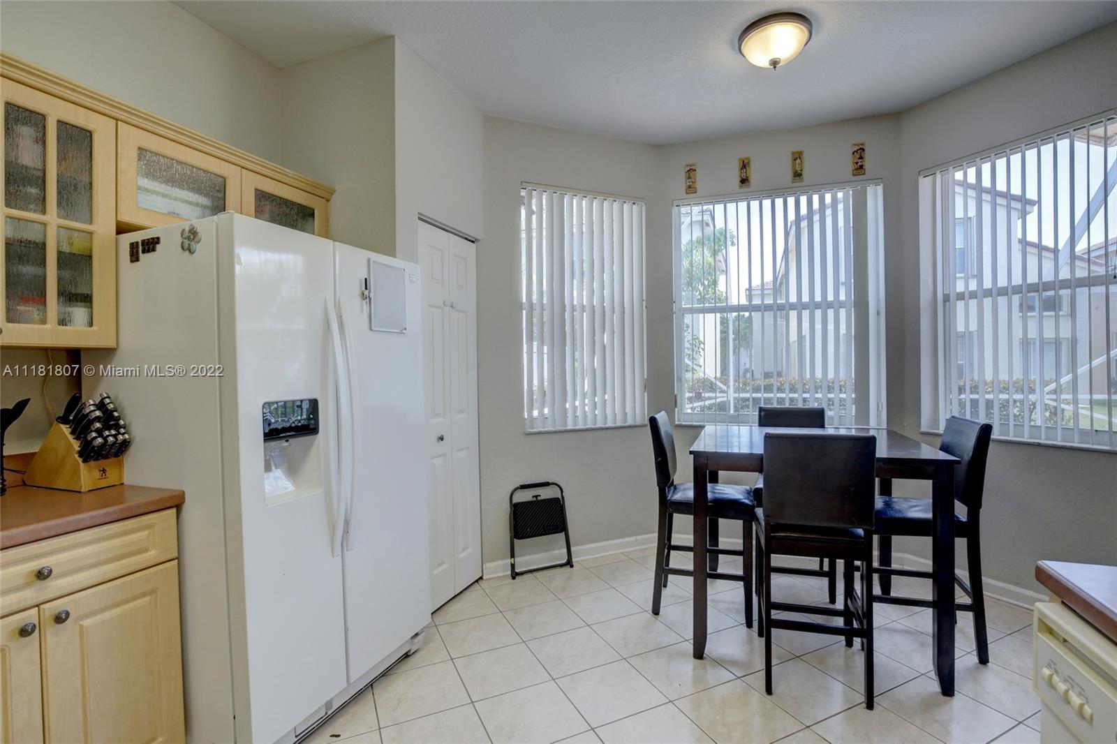 Listing Photo 9