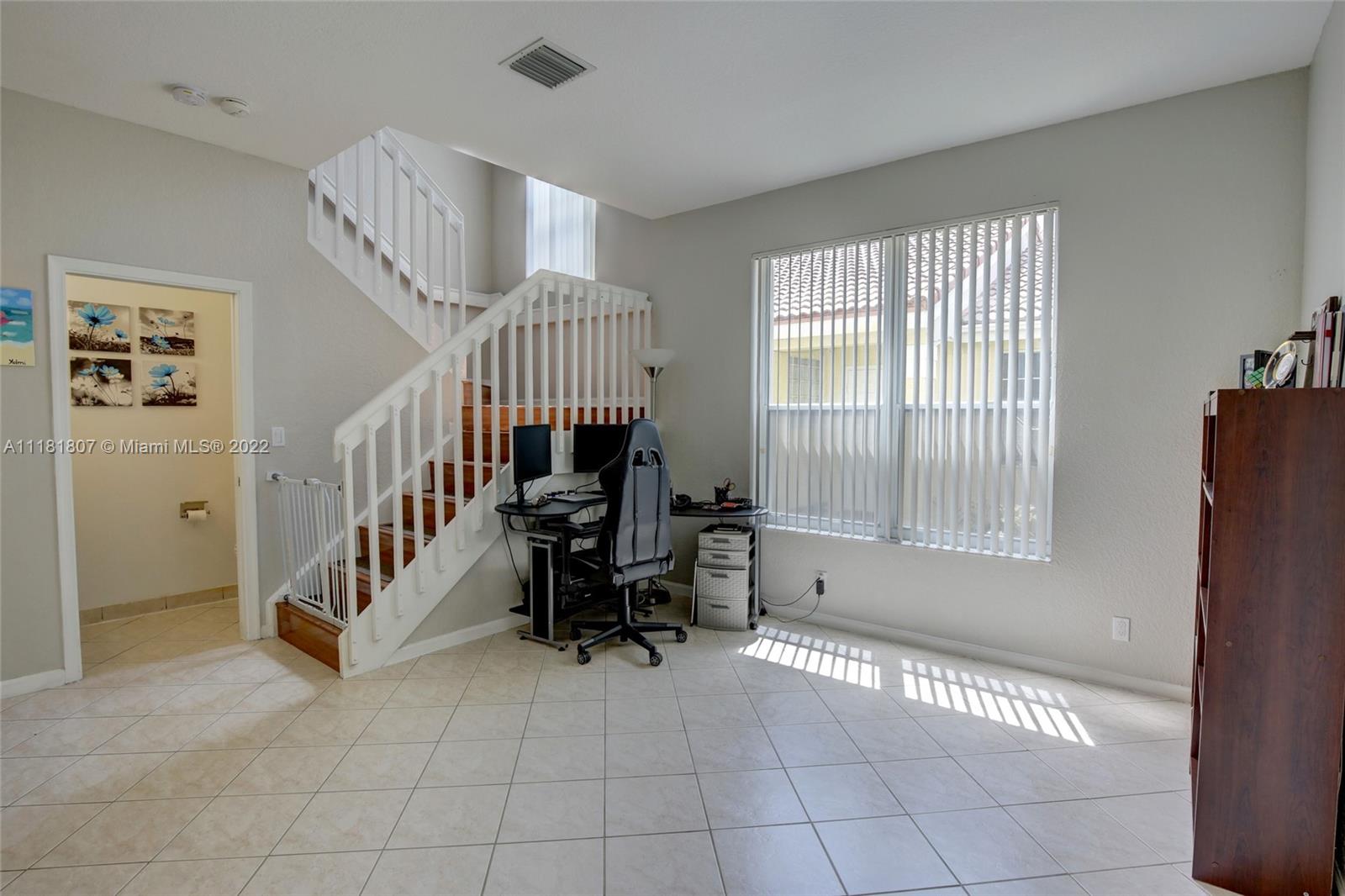 Listing Photo 15